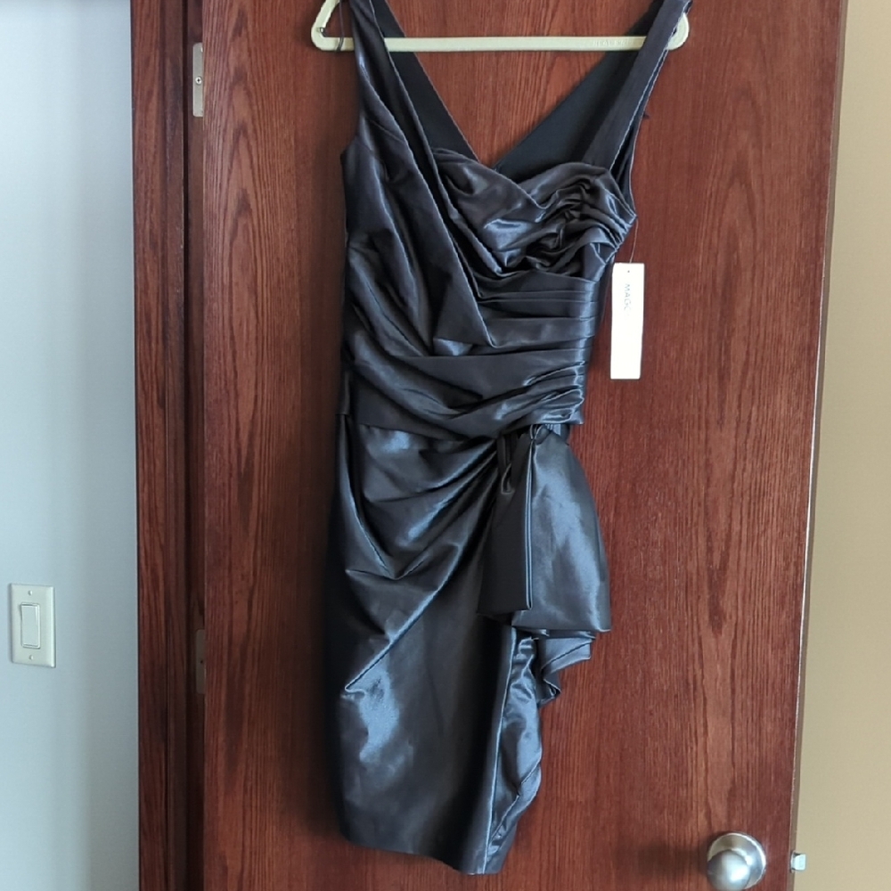 Maggy London Gray Asymmetrical Bodycon Cocktail Dress
